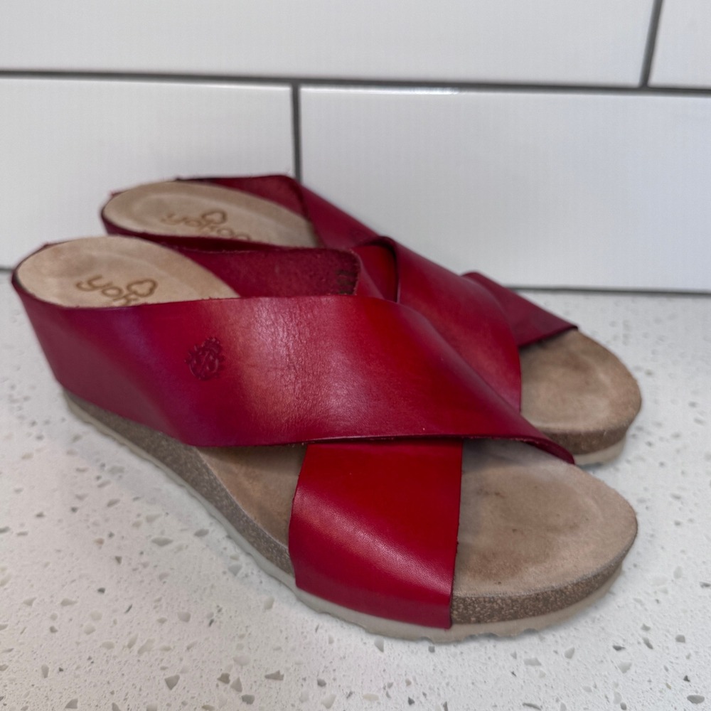 Yokono Red Leather Crisscross Wedge Sandals Womens Size 9 Made in Spain